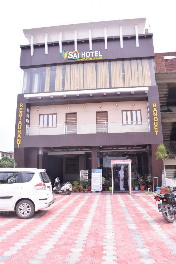 Shri Sai Hotel Āzamgarh Eksteriør billede