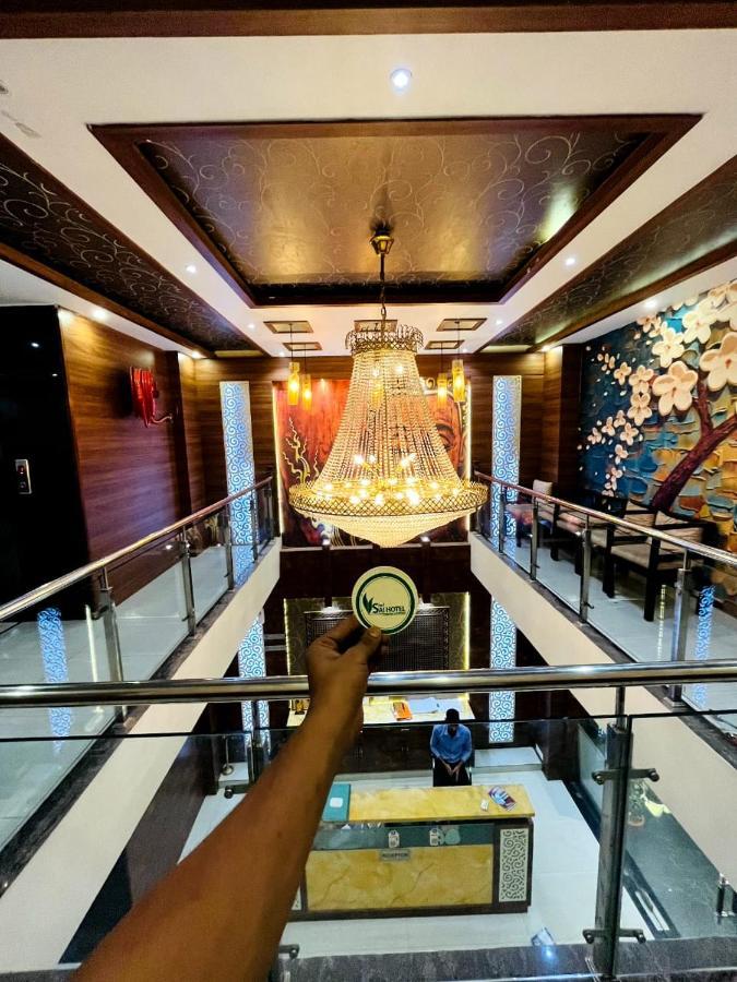 Shri Sai Hotel Āzamgarh Eksteriør billede